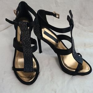 BCBG MaxAzria heels